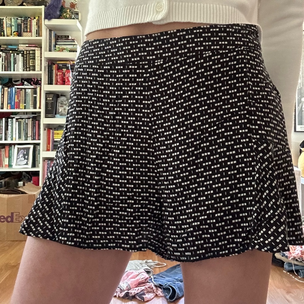 BP NAVY/WHITE POLKA SQUARE SHORTS